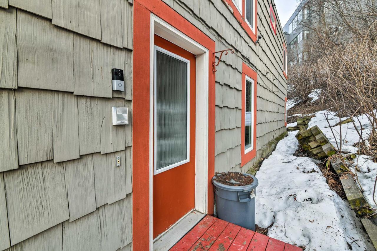 Condo, Walk To Town And Coast! Anchorage